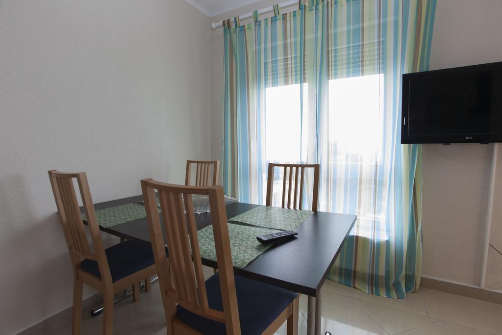 Apartments Damjanovic Makarska Quarto foto