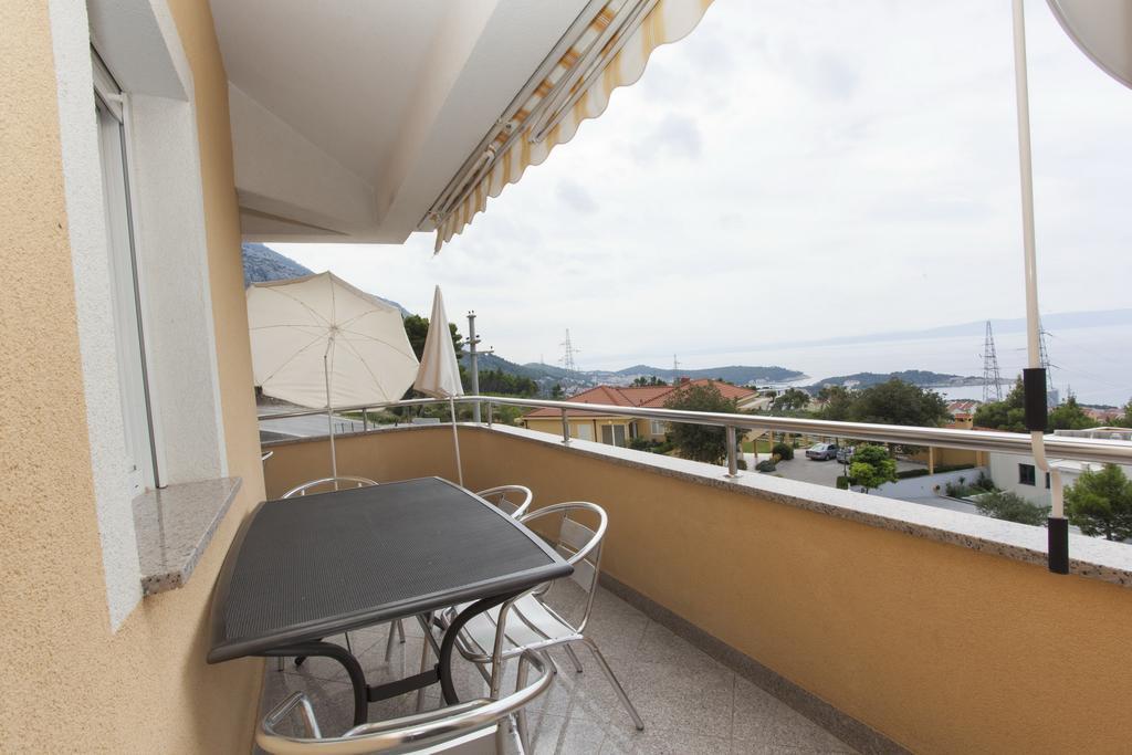 Apartments Damjanovic Makarska Quarto foto