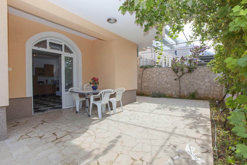 Apartments Damjanovic Makarska Exterior foto