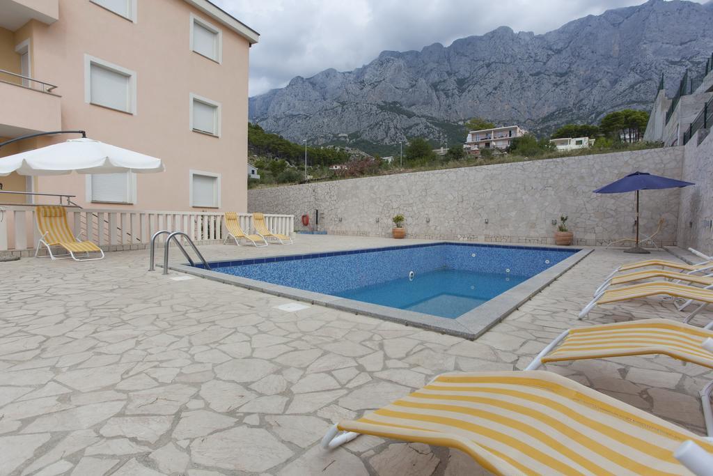 Apartments Damjanovic Makarska Exterior foto