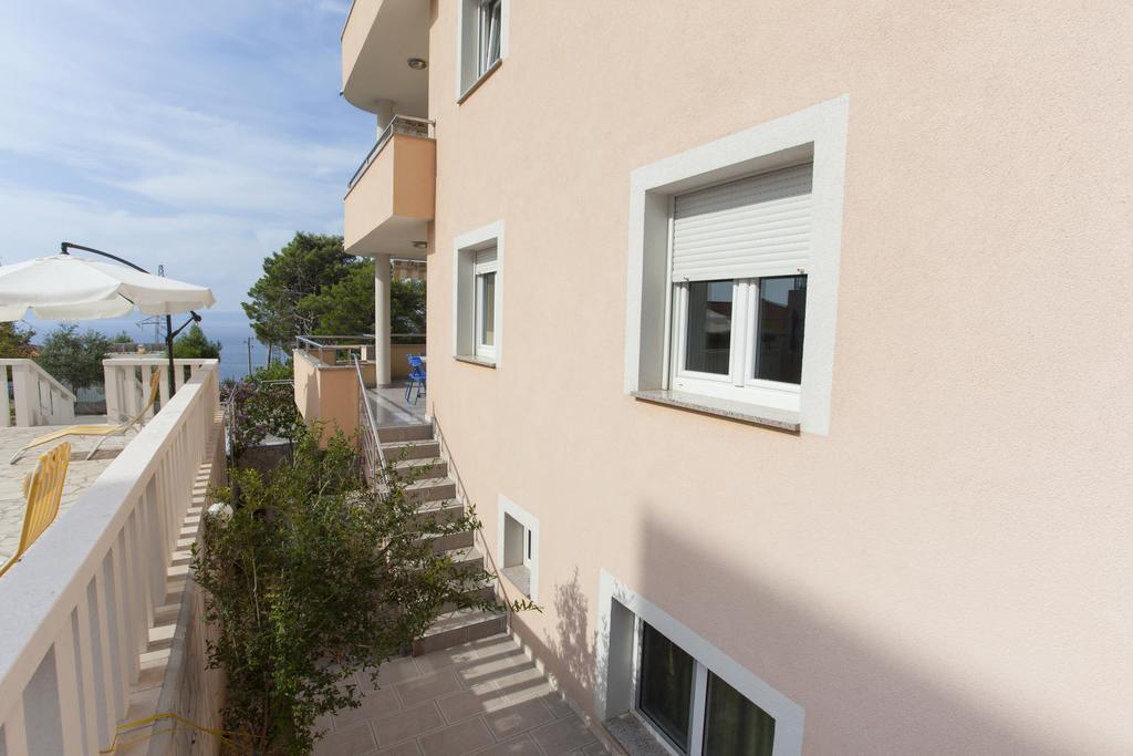 Apartments Damjanovic Makarska Exterior foto