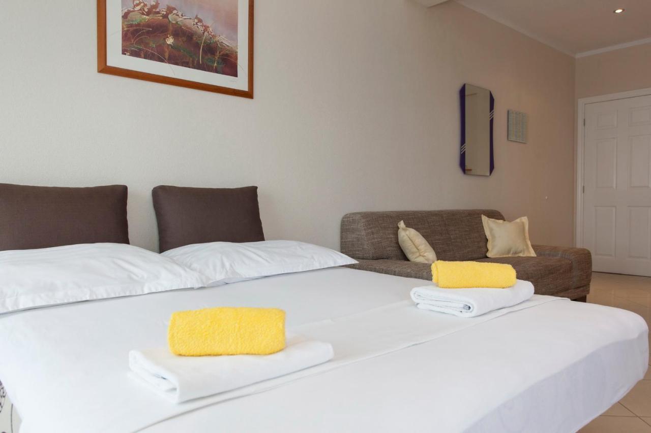 Apartments Damjanovic Makarska Quarto foto