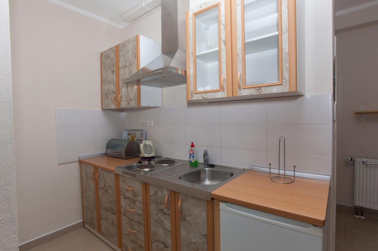 Apartments Damjanovic Makarska Exterior foto